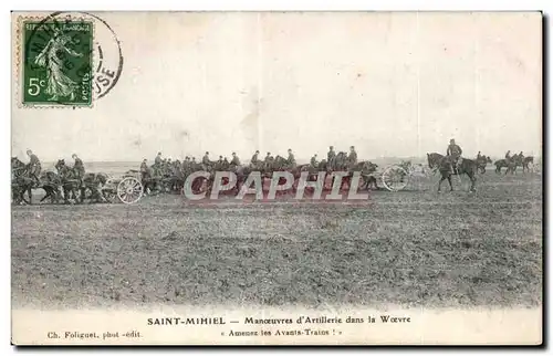 Ansichtskarte AK Saint Mihiel Manoeuvres d Artillerie dans la Wavre Amenez les Avants Trains Militaria