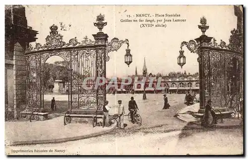 Cartes postales nancy Place Stanislas grilles en fer forge par jean Lamour XVIIIe siecle