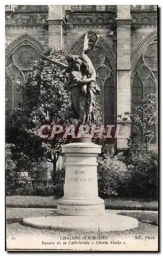 Ansichtskarte AK Chalons sur marne Square de la cathedrale Gloria Victis