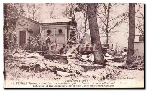 Cartes postales Interieur du cimetiere apres le bombardement allemand Fismes