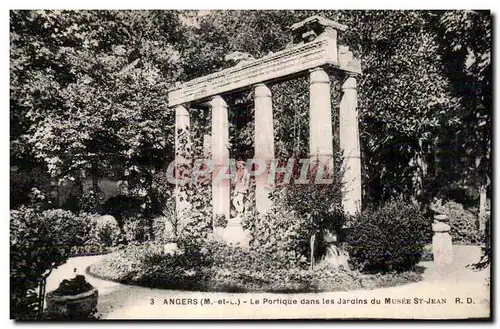 Cartes postales Angers Le portique dans les jardins du Musee st jean R D