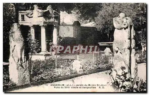 Ansichtskarte AK Angers Jardin du Musee St jean puits du xvii siecle et gargouilles R D