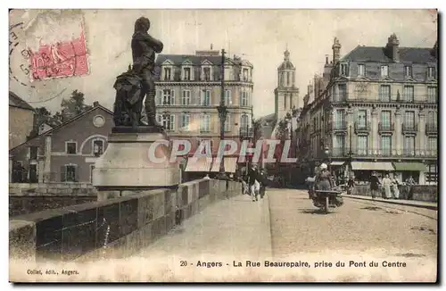 Cartes postales Angers La rue Beaurepaire prise du pont du centre