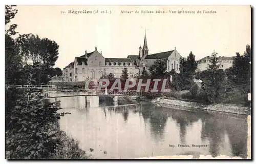 Cartes postales Begrolles Abbaye de Bellefontaine Vue interieure de l enclos