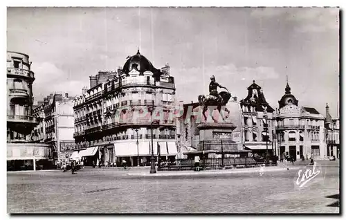 Cartes postales Orleans La Place du Martroi Place of the Matroi