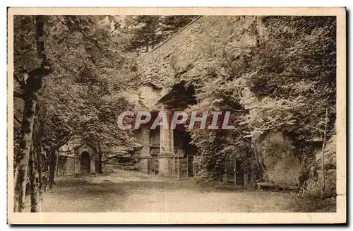 Cartes postales La Douce France Rocamadour (Lot) Entree de la Grotte de la mise au Tombeau Au fond et a gauche