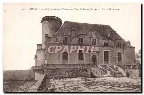 Cartes postales Duras Ancien chateau des Ducs de Duras (Entree et Cour d Honneur)