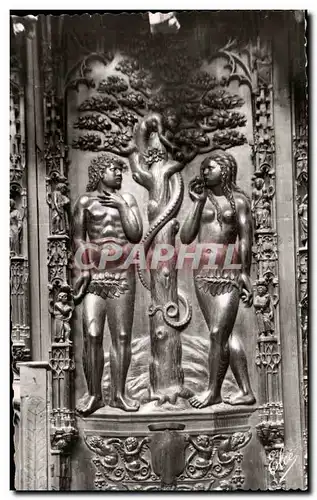 Cartes postales Auch la Cathedrale Quelques Statues en Bois Sculpte du Adam et Eve au Paradis Terrestre