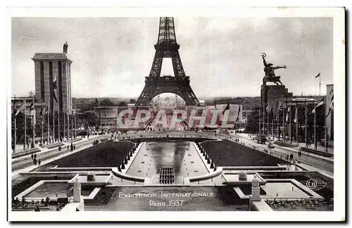 Ansichtskarte AK Exposition Internationale Paris 1937 vue d ensemble prise du trocadero Tour Eiffel