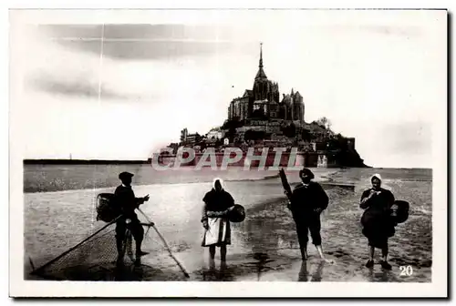 Cartes postales moderne Mont Saint michel Pecheurs