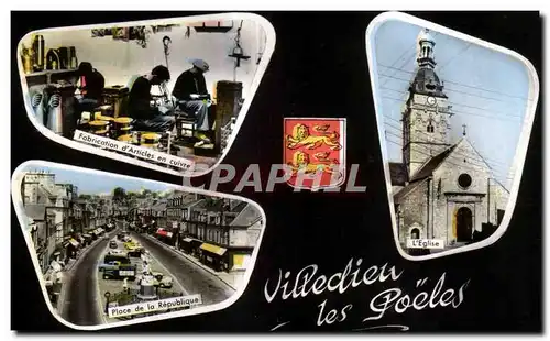 Cartes postales Villedieu Les Poeles place de la Republique l Eglise