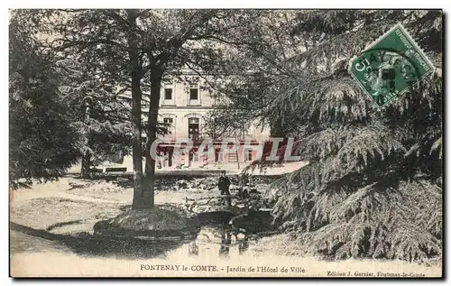 Cartes postales Fontenay le Comte Jardin de I Hotel de Ville