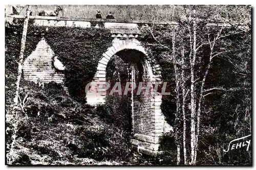 Cartes postales Fontenay Le Comte (Vendee) Foret de Mervent Le pont du deluge