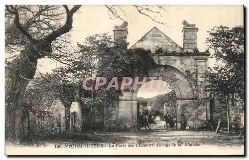 Ansichtskarte AK Noirmoutier La porte des lions a l Abbaye de la blanche