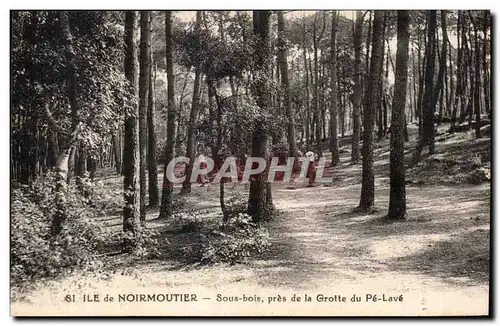 Ansichtskarte AK Noirmoutier Sous bois pres de la grotte du pe lave