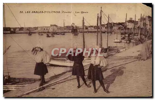 Cartes postales Les Sables d Olonne Les sables d Olonne les quais Folklore Costume