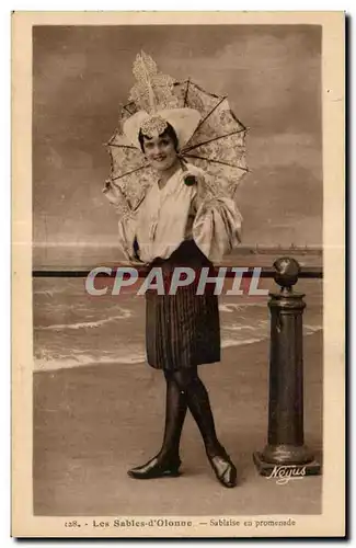 Cartes postales Les sables d Olonne sablaise en promenadeFolklore Costume