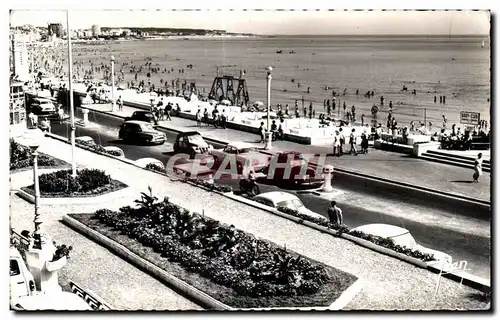 Cartes postales Les sables d Olonne le remblai et la plage