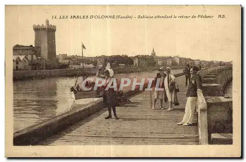 Cartes postales Les sables d Olonne sablaise attendant le retour du pecheur