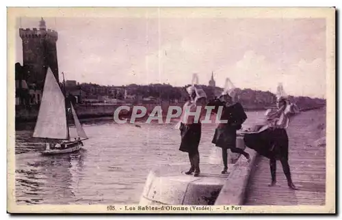 Cartes postales Les sables d Olonne le port sablaises Folklore Costume