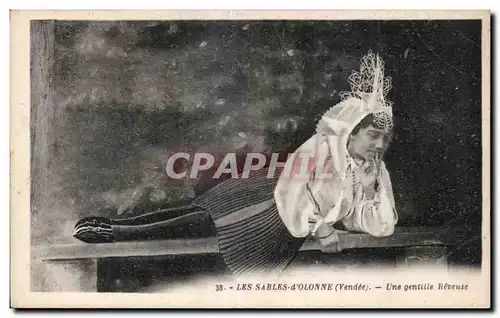 Cartes postales Les sables d"Olonne une jolie sablaise Coiffe costume Folklore
