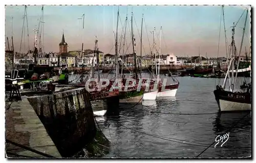 Cartes postales Les sables d Olonne le port vers la chaume Bateaux