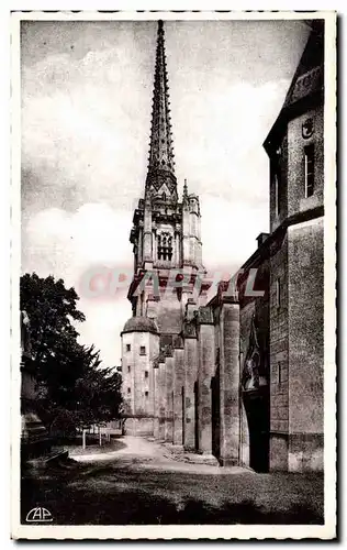 Ansichtskarte AK Lucon Vendee LA Cathedrale