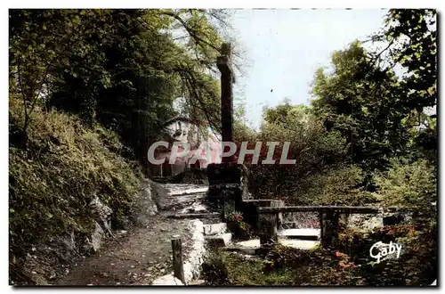 Ansichtskarte AK Mervent vendee la chapelle et la croix du pere montfort