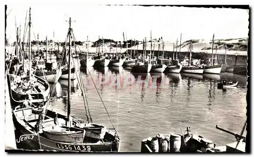 Ansichtskarte AK Port de Croix de Vie (Vendee) Le Nouveau Bassin Bateaux