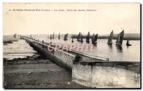 Cartes postales St gilles croix de vle vendee les jetees sortie des vateaux sardiniers