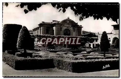 Cartes postales moderne Castres Tran le Theatre vu du Jardin de l Eveche