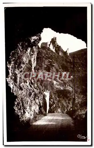 Cartes postales Ambialet Pres Albi le Tunnel et Ruines du Vieux Chateau Feodal
