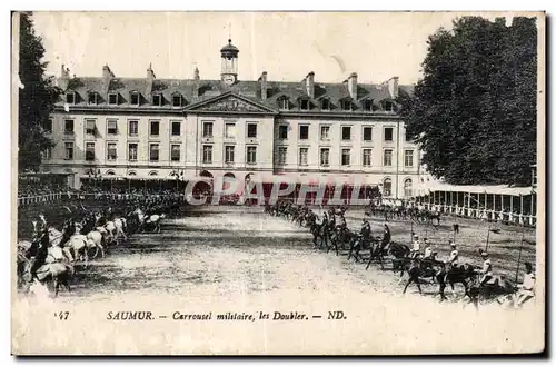 Ansichtskarte AK Saumur Carrousel mililaire les Doubler Cheval Horse