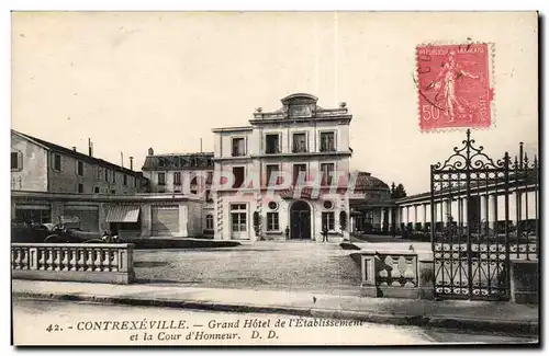 Cartes postales Contrexeville Grand Hotel de l Etablissement et la Cour d Honneur