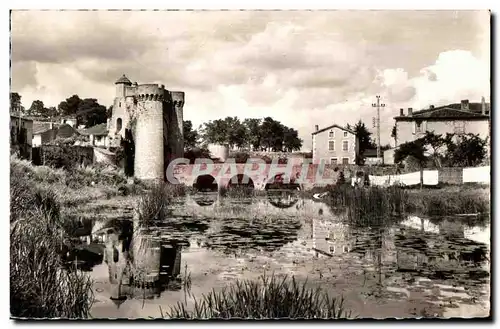 Cartes postales Parthenay La Tour Saint Jacques et le Thouet