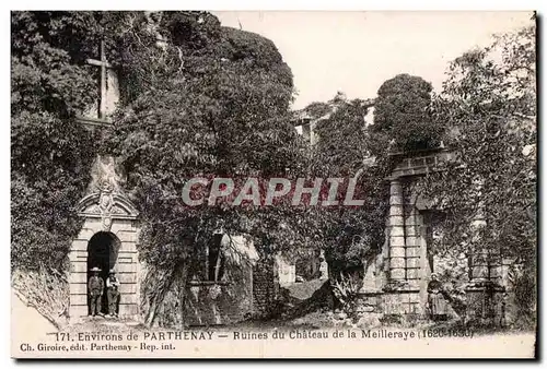 Ansichtskarte AK Environs de Parthenay Ruines Du Chateau De La Meilleraye