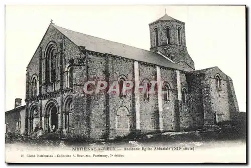 Ansichtskarte AK Parthenay Le Vieux Ancienne Eglise Abbatiale