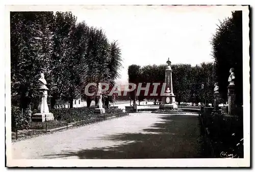 Cartes postales Saint Maixent Monument de la Defense Nationale