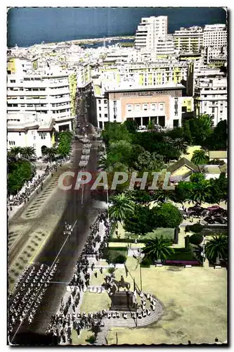 Ansichtskarte AK Maroc Casablanca L Avenue d Amada revue de Forces armees Royales