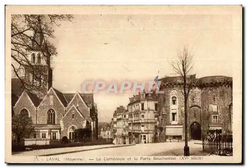 Cartes postales Laval (Mayenne) La Cathedrate et la POrte Beucheresse