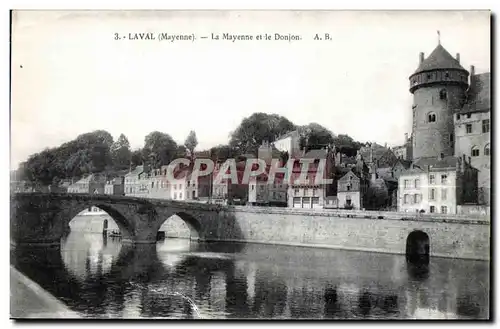 Ansichtskarte AK Laval Mayenne La Mayenne et le Donjon