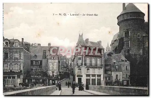 Cartes postales Laval la grande rue