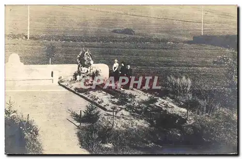 CARTE PHOTO Cimetiere Militaria