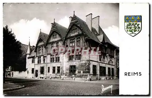 Cartes postales Reims Images de France Place du Forum Hotel et Musee Le Vergeur (XVIe siecle)