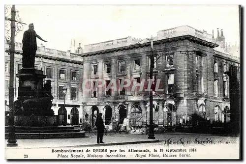 Cartes postales Reims bombardement Place Royale