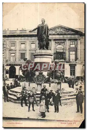 Cartes postales Reims Place Rouale Statue louts