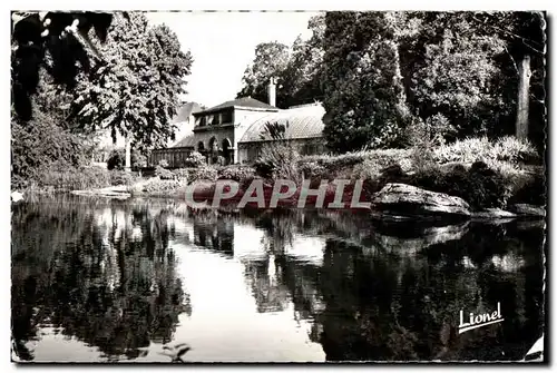 Cartes postales moderne Angers (Maine   Loire) Le Lac vers les Serre au Jardin des Plantes