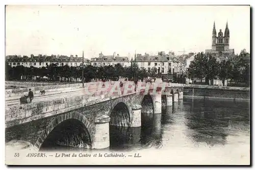 Cartes postales Angers le pont du centre et la cathedrale