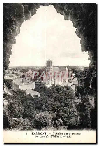 Ansichtskarte AK Talmont L Eglise vue a travers un mur du Chateau