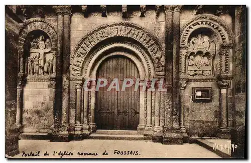 Cartes postales Environs de Fontenay le Comte Portail de I Eglise romane de Foussais